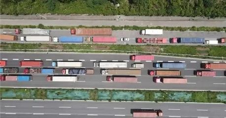 中小學明天開學,最堵九月要來了,明早開車記得提前出門